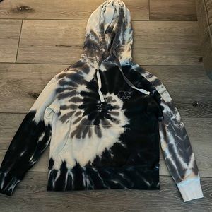 Ivory Ella black, and white swirl sweatshirt